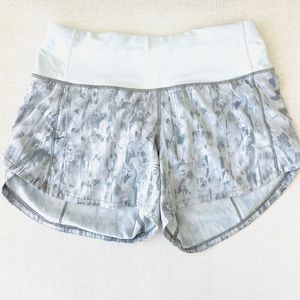 Lululemon 4” Speed up shorts size 2